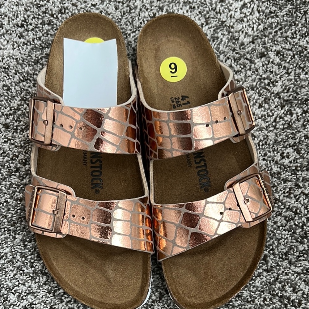 Birkenstock Arizona Sandals - Rose Gold